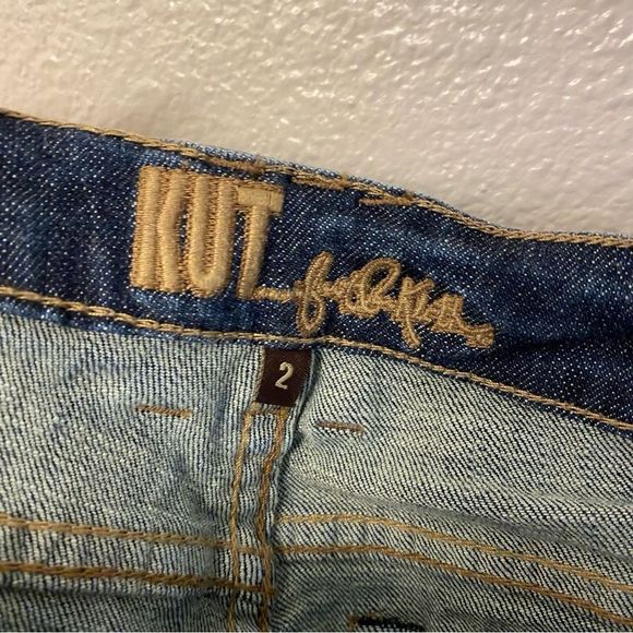 Kut from the Kloth mid rise Denim jeans Boot Cut Jeans KP011FJMX5 size 2 - Picture 7 of 12